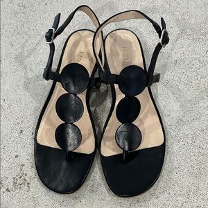Jack Rogers Worth Flat Black Circle Sandals. 7.5. Made in Brazil. Leather.